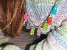 Collar de oso de dibujos animados de color caramelo, colorido Oso de resina hecho a mano, joyería para fiesta