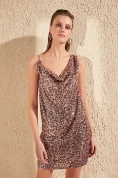 

Trendyol Chain Strap Detail Dress TPRSS20EL0227