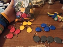 Lector de llaves y anillos de identificación, dispositivo de escritura regrabable EM4305 T5577 de 125khz, con etiqueta RFID, ficha de proximidad, duplicado, 50 unids/lote