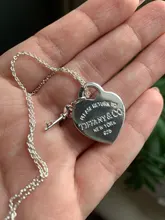 Collar de plata de ley S925 para mujer, colgante de llave plateada en forma de corazón, joyería popular clásica, regalo de vacaciones para pareja, 1:1