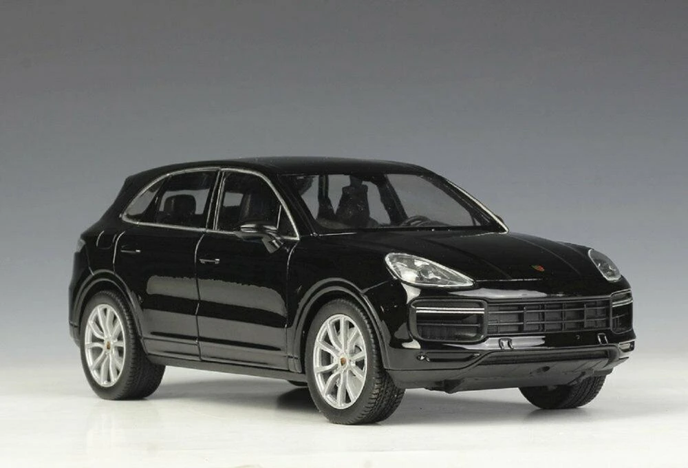 ポルシェ　カイエンターボ　一度、開封しており、箱の中で保存。箱の擦れやヘコミあり ポルシェ カイエンターボ 一度、開封しており、箱の中で保存。箱