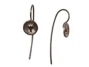 

Silver earrings from Agatha Ruiz de la Prada collection.