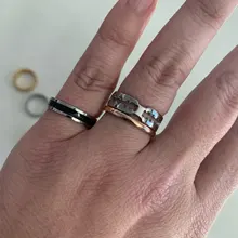 Anillos de boda de 4mm para mujer, de acero inoxidable, esmalte blanco y negro, joyería de compromiso para pareja, oro rosa, regalo minimalista, talla 3 a 10