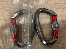 Mosquetón de escalada profesional 25KN, cierre de seguridad de aluminio de aviación en forma de D, equipo de Montañismo para escalar al aire libre