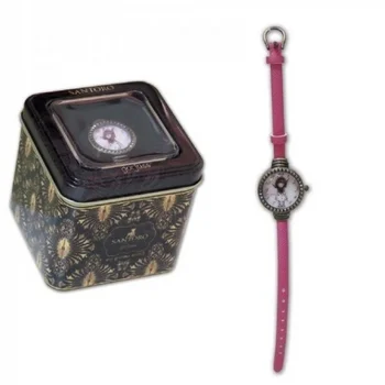 

Gorjuss W-05-G. Analog Watch Little Heart. Metal Box