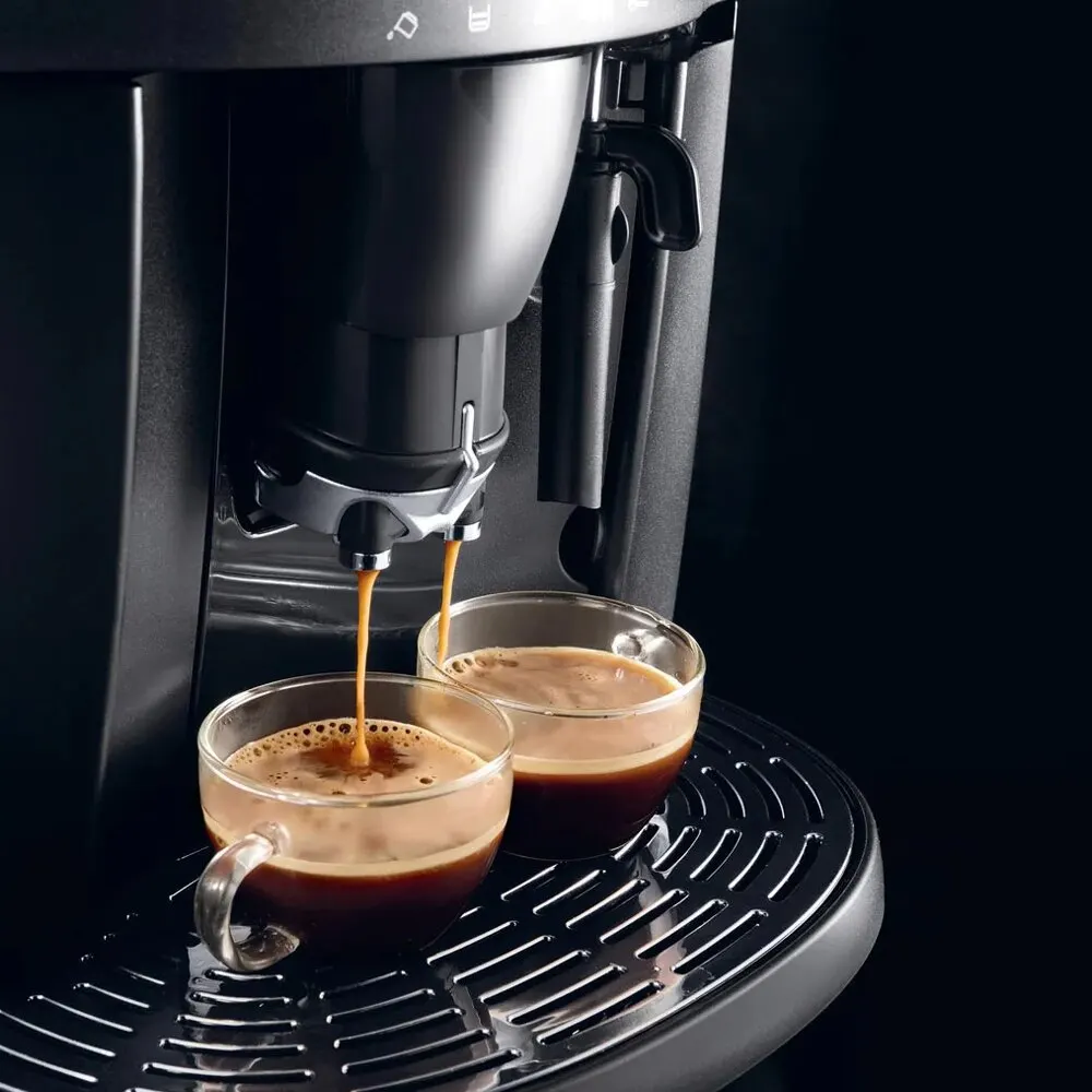 De'Longhi Magnifica Fully Automatic Espresso and Cappuccino Like New