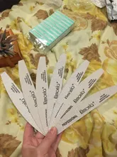 7 unids/lote profesional fuerte Sanpaper de archivo 100/180 grano de madera media luna Tabla de lijado de archivos de uñas de manicura herramientas