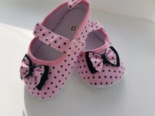 Zapatos para bebé recién nacido, suela antideslizante, zapato de cuna con estampado de lunares y lazo, zapatilla de deporte informal para bebé de 3 a 12 meses, 2019