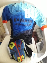 2020 Nuevo rojo STRAVA profesional bicicleta equipo manga corta Maillot Ciclismo hombres Jersey verano transpirable Conjuntos de ropa de Ciclismo