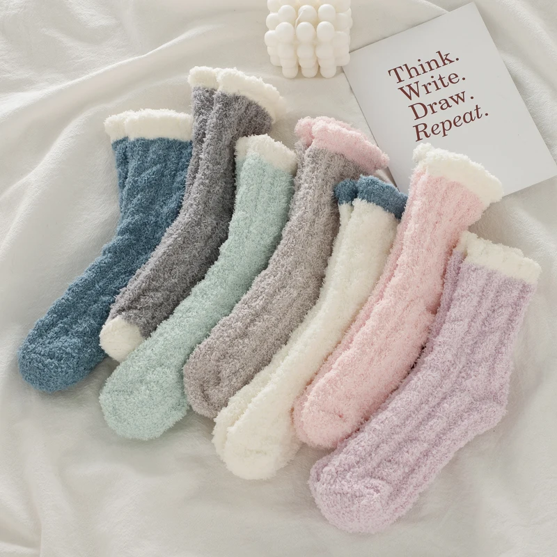 Four pairs of floor socks, coral Plush socks, plush and thickened warm socks