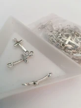 50 Uds. De dijes de Cruz de 8x20mm, Mini colgante de Cruz lateral de Color plateado, pulsera diy A1165