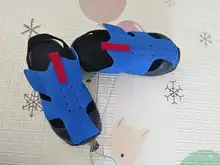 Sandalias de avión a la moda para niños y niñas, zapatos de playa para bebés, calzado de playa moderno, novedad de verano