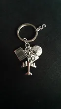 LLavero de avión con 26 letras para la Cámara de la tierra, colgante pequeño, regalo conmemorativo