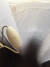 Rodillo de Jade para masaje Facial, rodillo de Jade verde y rosa, piedra Natural, herramientas para el rostro, mentón, cuello, belleza, cuidado de la piel