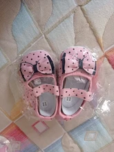 Zapatos para bebé recién nacido, suela antideslizante, zapato de cuna con estampado de lunares y lazo, zapatilla de deporte informal para bebé de 3 a 12 meses, 2019