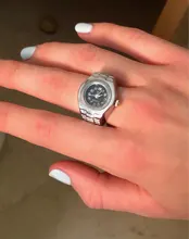 Reloj de anillo creativo para Mujer, de cuarzo, elástico, de acero y plata de lujo, Reloj de anillo de dedo