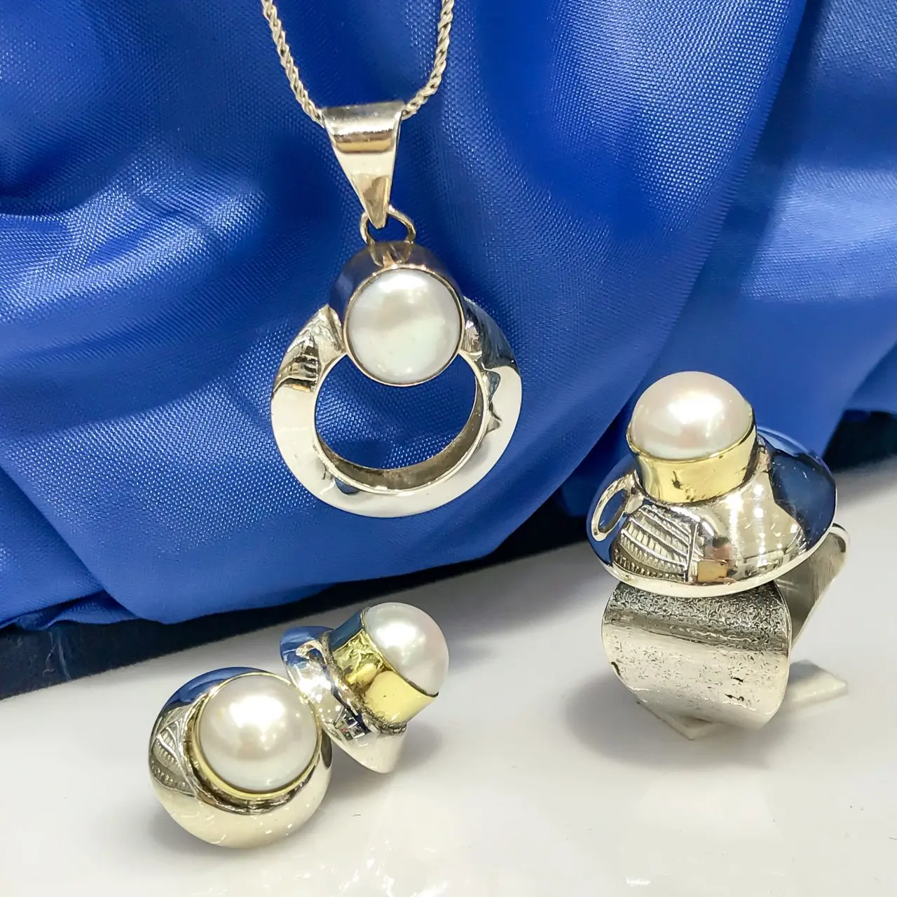 

Natural Pearl Stone Special Design Authentic Ottoman Silver Set Suit