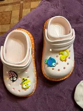 Zapatillas tipo zuecos de verano para niños pequeños, calzado de playa para interiores con diseño de dibujos animados, suave y transpirable, zapatilla para niños pequeños