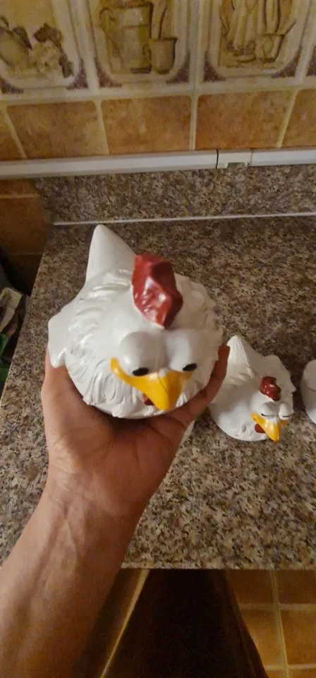 Chicken Yard Art Resin Chicken Home Decoration Backyard Lawn Garden Stakes Farm Rooster Cockerel Steel Chicken Resin Sculptures photo review