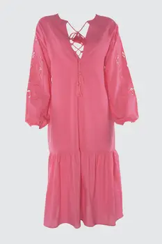 

Trendyol Pink Sleeves Embroideried Dress TBESS20EL2130