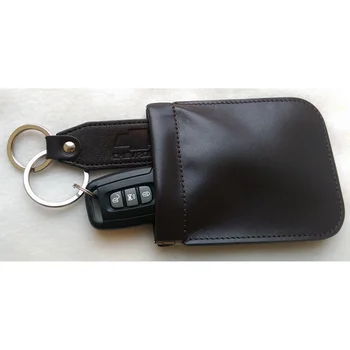 

Shielding housekeeper case for car chip key with wave protection DEKOM