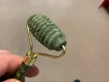 Gua Sha-Rodillo de Jade masajeador Facial 100% verdadera piedra Natural, rascador Gouache, herramientas de masaje para el cuidado de la piel
