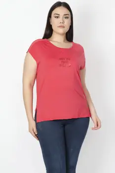 

Sans Textile Women Fuchsia Front Printed T.Shirt 65 N15506