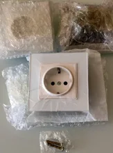 Coswall-Panel de alimentación de vidrio templado para pared, enchufe con conexión a tierra 16A, enchufe europeo, ruso, España, con cerradura protectora para niños