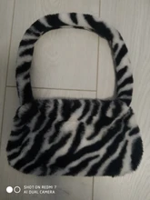 Bolso Vintage de invierno con patrón de cebra para mujer, bolsa inferior de hombro de felpa, bolso para el otoño, de piel suave y cálida