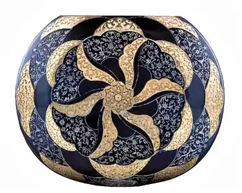 

Mons Igneus Speculo Claw Vase Made of Platinum Gilt in All Relief Patterns and Handmade Night Blue Colored Glass
