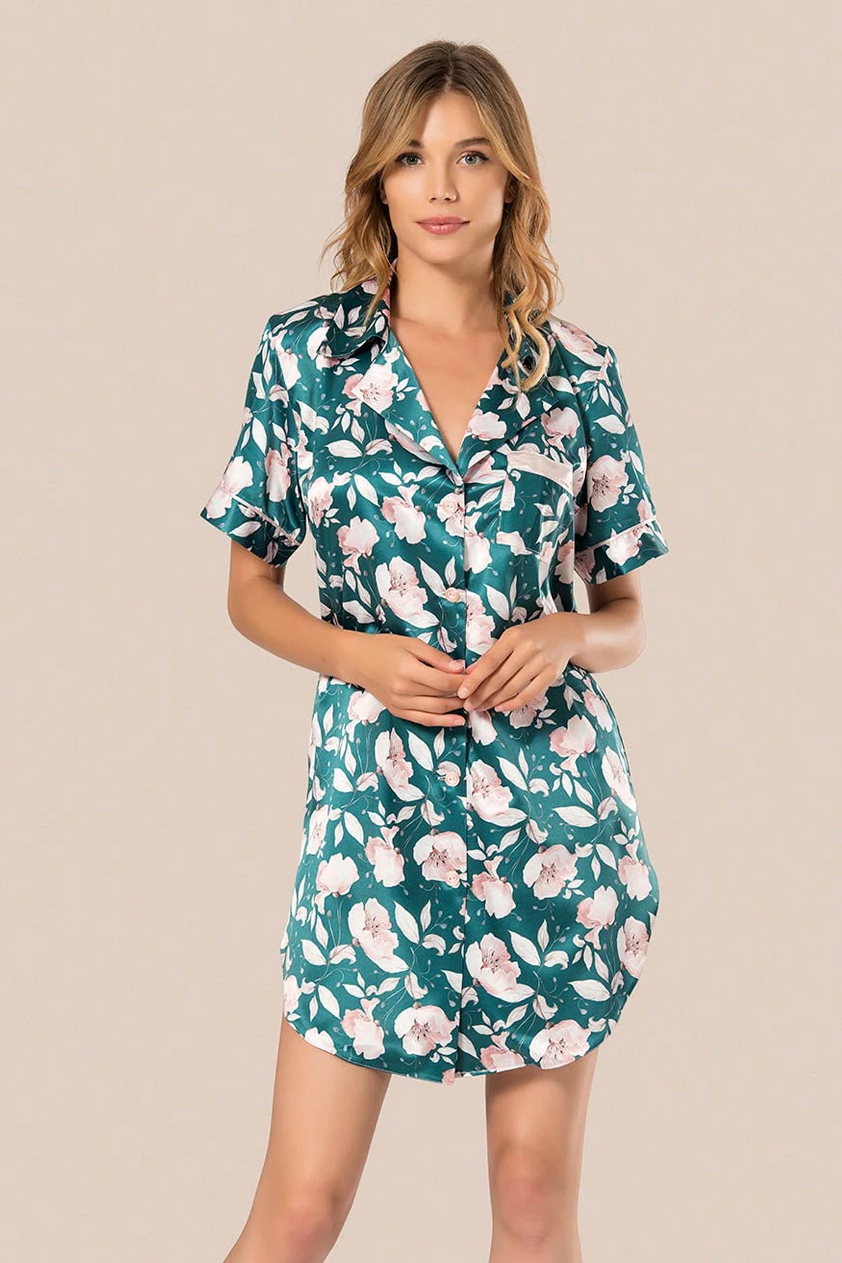 

Women's Nightwear - 022