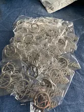 Llaveros personalizados de acero inoxidable para hombre y mujer, llaveros personalizados con esculturas con placa de nombre, regalos únicos de San Valentín