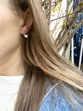 Pendientes asimétricos con letras brillantes D para mujer, joyería europea y personalidad americana, aretes sexys de Reina para fiesta, a la moda