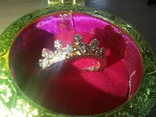 Anillo de compromiso con forma de corona hueca para mujer, sortija con carácter de Reina, con cuentas de cristal Vintage, para boda