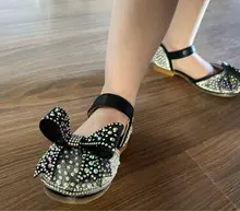Zapatos con lazo de encaje de lentejuelas para niñas, zapatillas de baile de princesa con perlas bonitas, informales, para fiesta, boda, D721, novedad de 2020