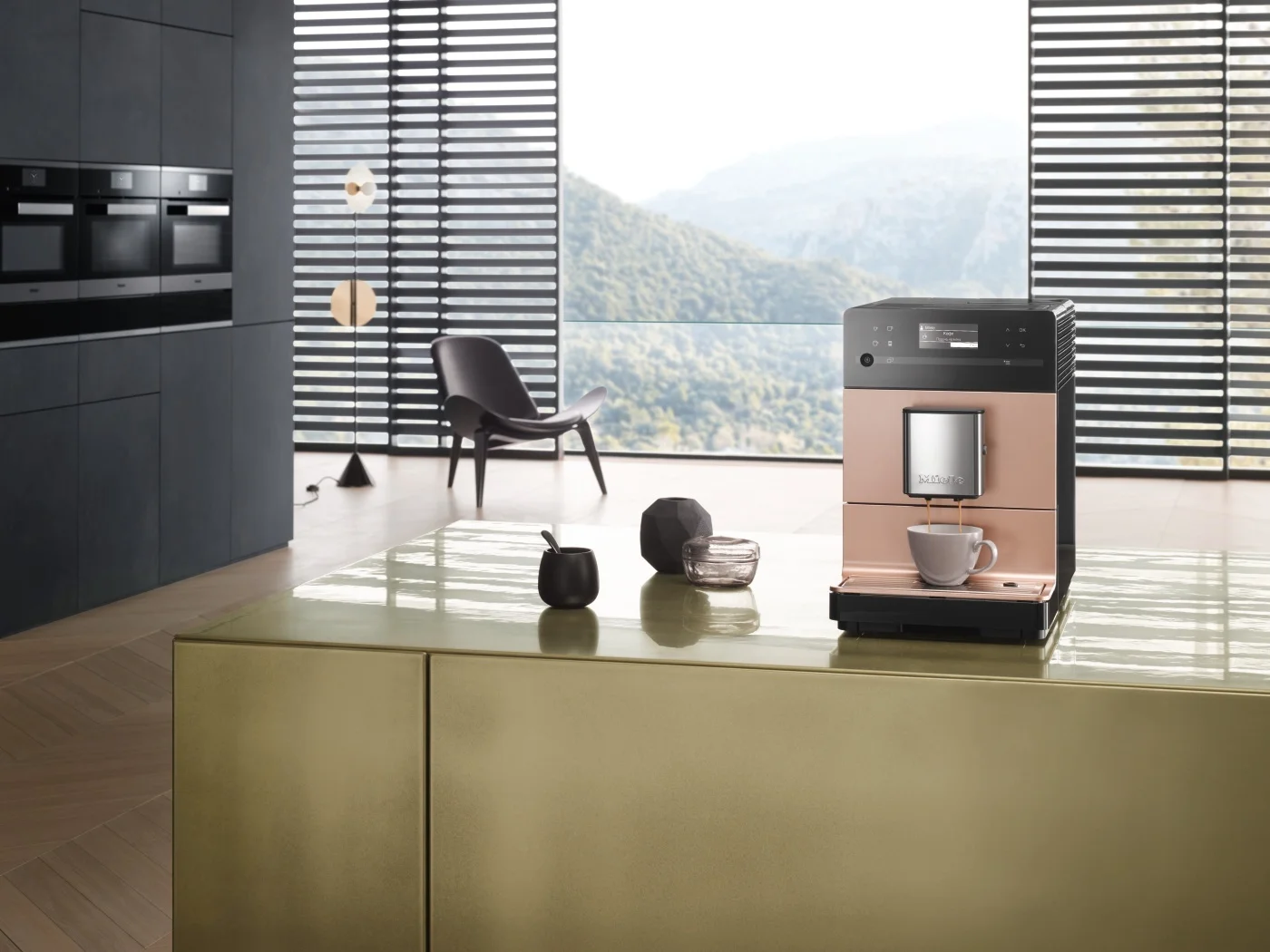 Кофемашина Miele CM5500 розовое золото ROPF