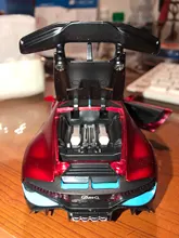 1/32 Aleación de Bugatti DIVO Super deportes juguete de modelo de coche fundido a presión atrás sonido Luz Juguetes vehículo para los niños regalo de los niños