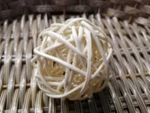 Entertainment-Toys Chewing-Toy Pet-Hamster Wooden-Ball Rabbit Teeth Small Natural Pet-Cleaning