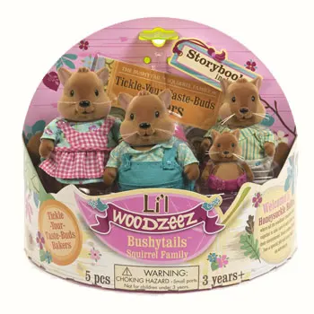 

Li L woodzeez. Family protein (4 pcs) in a set with a book