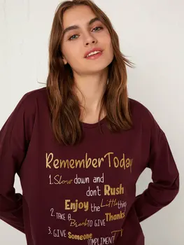 

Lettering Printed Cotton Pajamas set