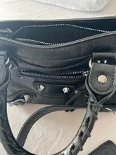 Bolso europeo de cuero PU para motocicleta para mujer, bandoleras cruzadas con remaches y borlas