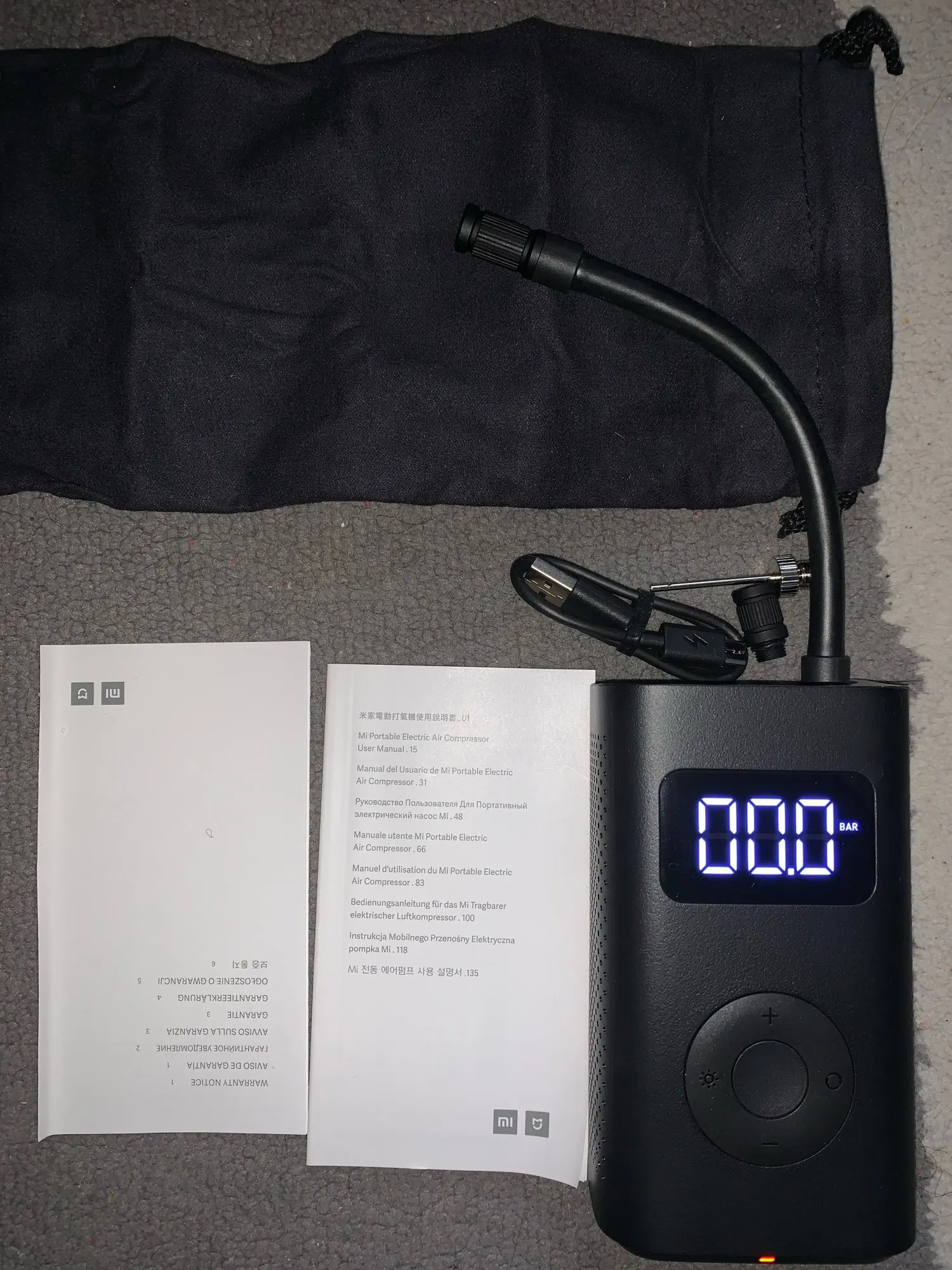 Отзыв о товаре Умный воздушный насос Xiaomi Mi Portable Electric Air Compressor(MJCQB02QJ),Портативный электрический воздушный компрессор от пользователя R***n