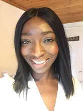 Bob peluca brasileña corta hueso recto pelucas de cabello humano para las mujeres negras peluca negra T malla con división Bob Peluca de cabello humano Pre arrancado