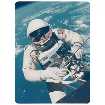 

Nasa - Astronaut (magnet) HALF MOON BAY3.17