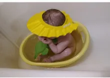 Gorro de baño ajustable para bebés y niños, gorro de ducha suave con champú para la cabeza de niños a bebés, visera de baño para niños