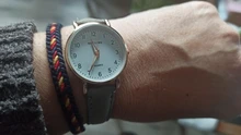 Reloj de pulsera con correa de cuero para mujer, nuevo accesorio informal a la moda, sencillo, caja de Reloj de cuarzo, 2020