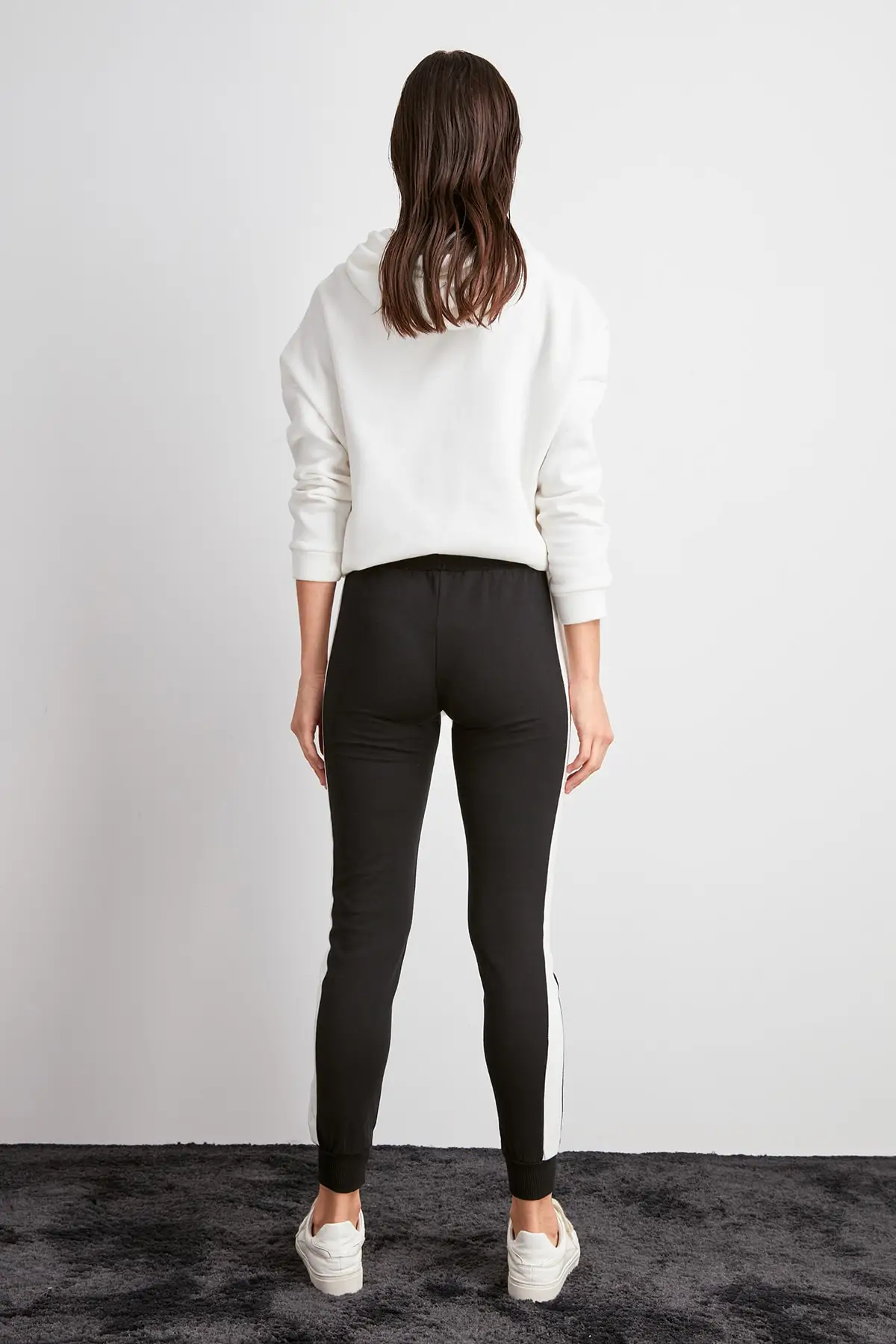 Trendyol трикотажные спортивные штаны с лентами TWOAW20EA0185