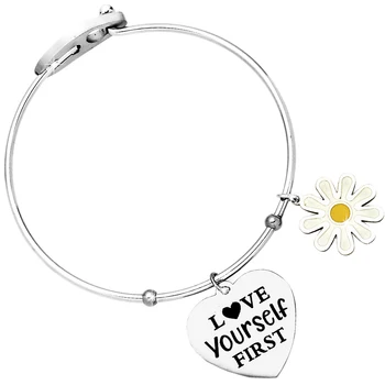 

Bracciale rigido donna con charms e incisione - "Love yourself first"