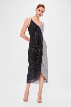

Trendyol Sequined Double Breasted Collar Dress TPRSS20EL0323