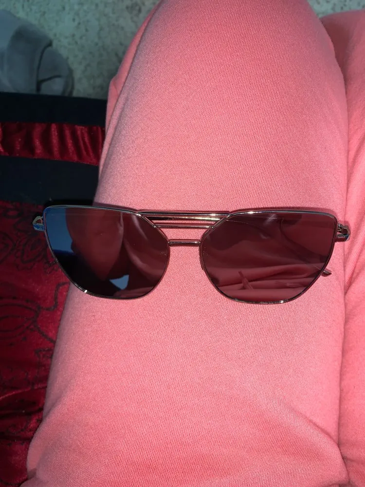 משקפי שמש לאישה דגם 1800 photo review